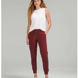 Lululemon Dance Studio Mid-Rise Jogger *Full Length